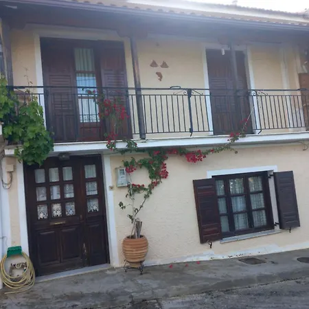 Katerinas Apartmens Skiathos Town Exterior photo