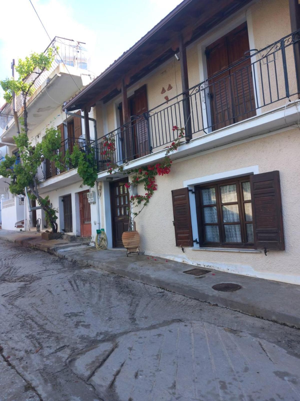 Katerinas Apartmens Apartment Skiathos Town
